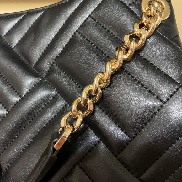 MK Peyton Lg Shoulder Tote Set-Black Faux Leather - Picture 4 of 16